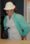 mom.jpg (27366 bytes)