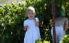 PickingGrapes.jpg (40195 bytes)